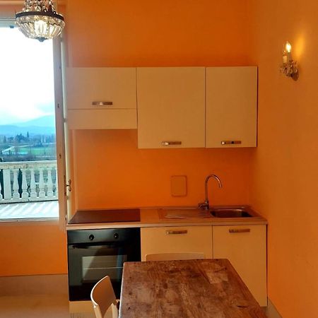 Pissignano La Casa Del Mago Camere E Appartamenti מראה חיצוני תמונה
