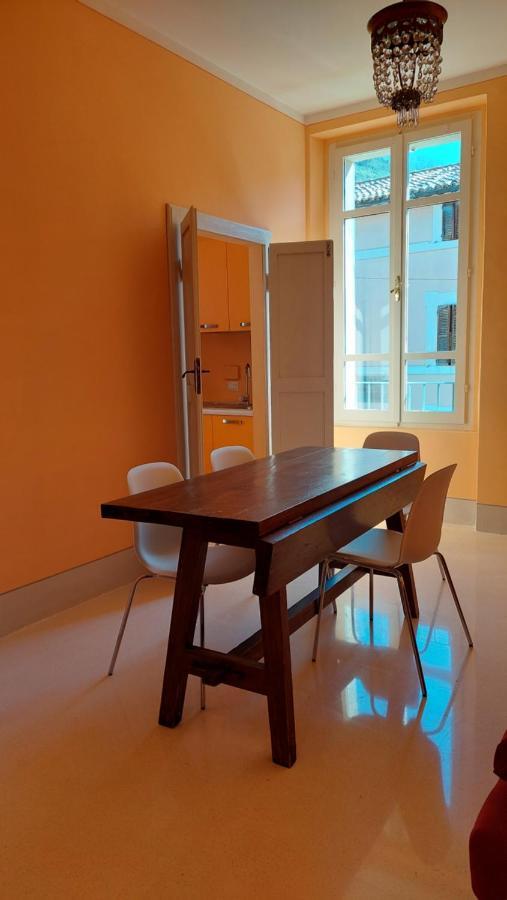 Pissignano La Casa Del Mago Camere E Appartamenti מראה חיצוני תמונה